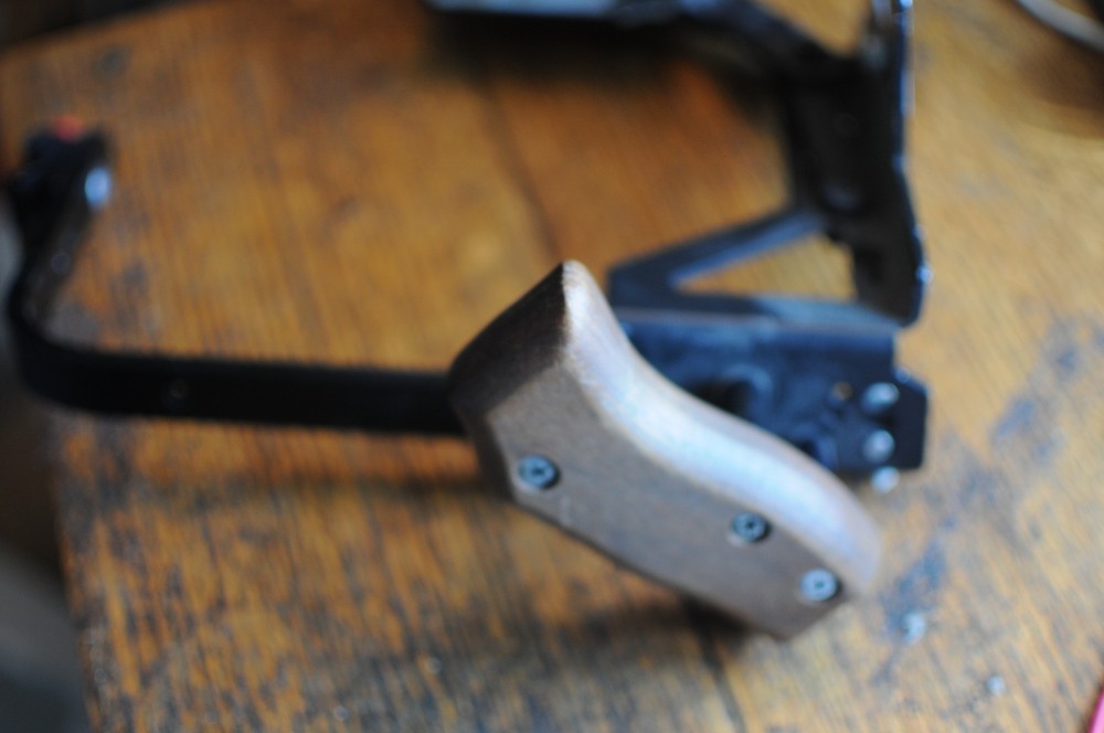 Stroboframe Flash Bracket - Vertical & Horizontal Camera Platform with cold shoe