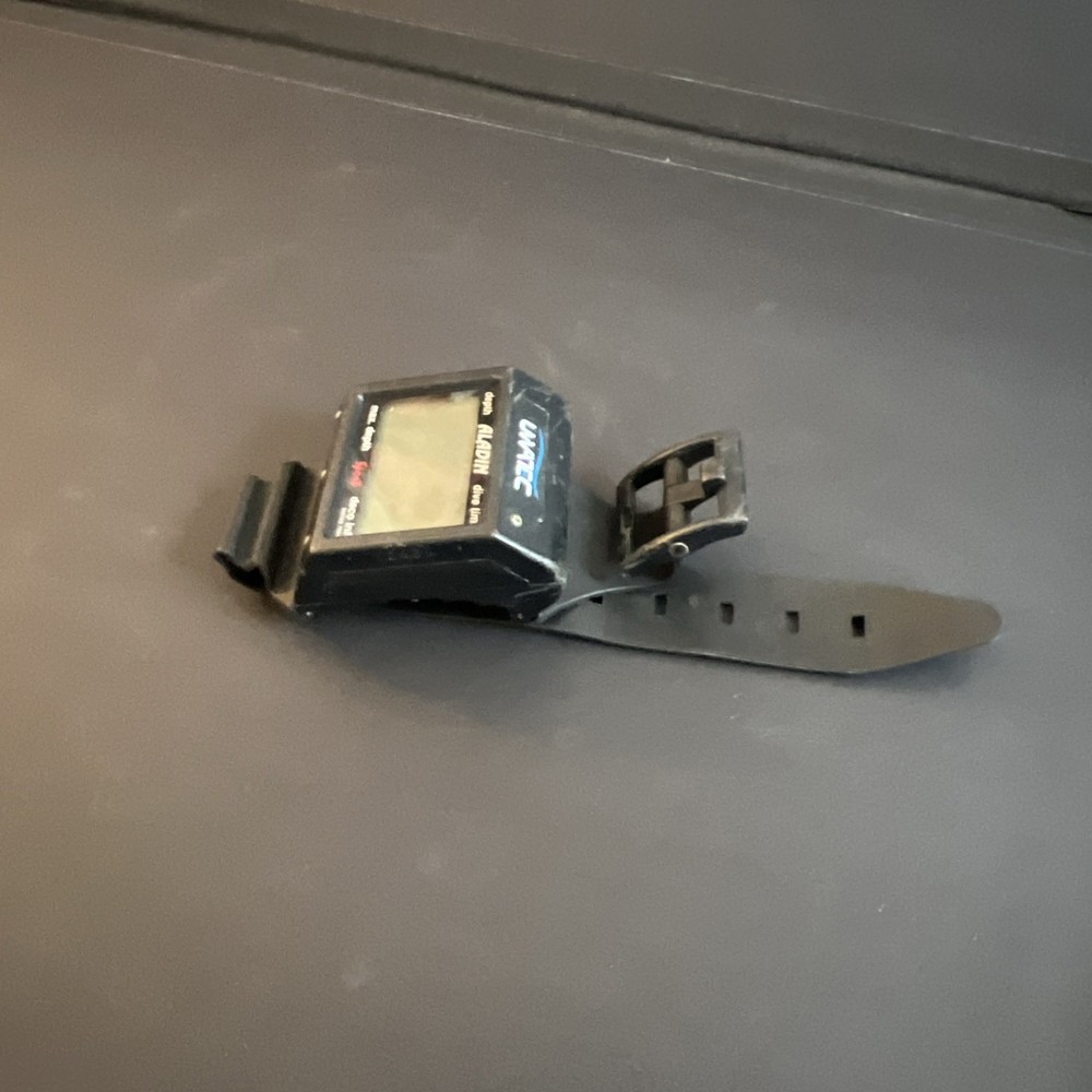 Dive Computer Uwatec Aladdin Sport BATTERY NEED REPLACEMENT