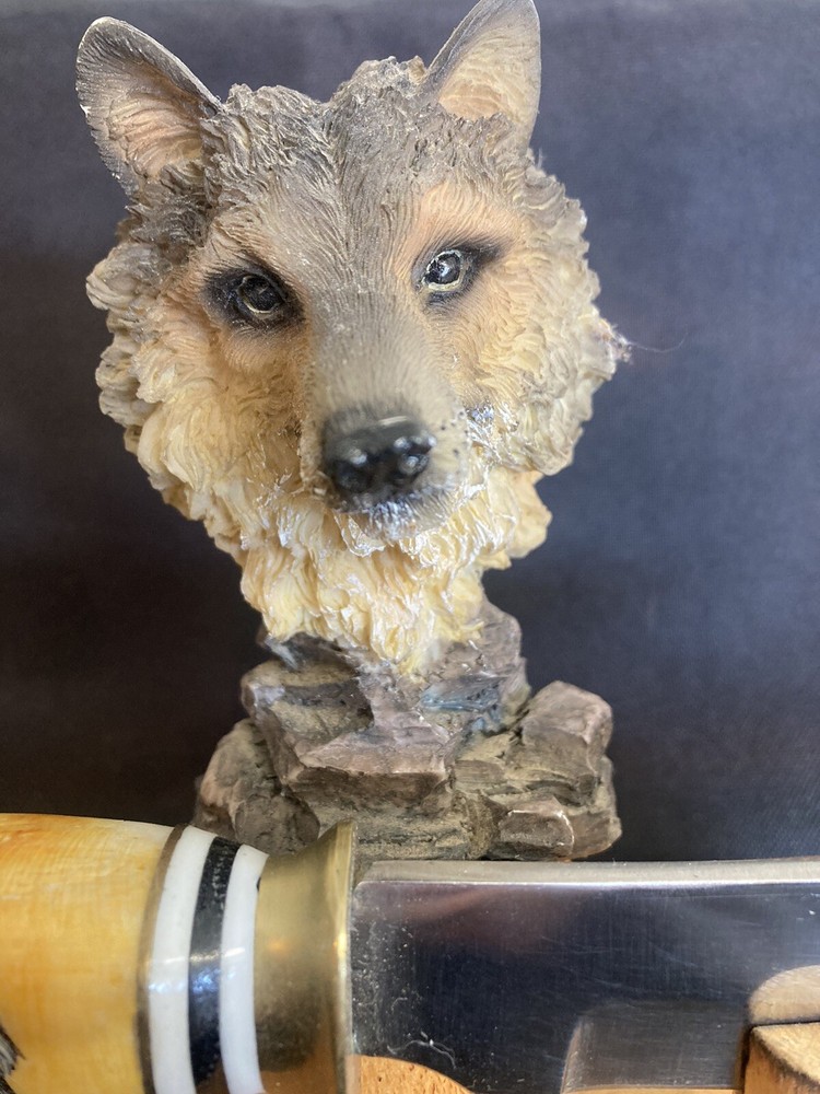 Decorative Bone Handle Hunting Blade Knife with Wolf Display Stand