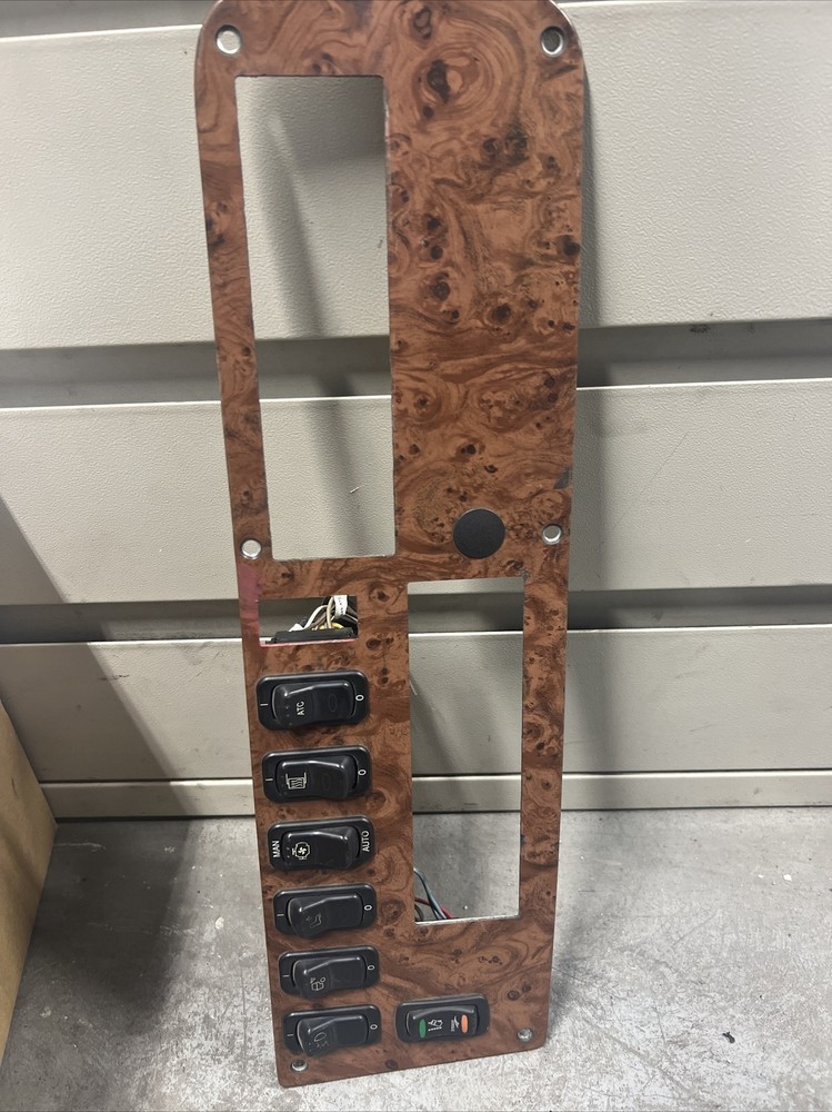 Peterbilt 587 Switch Panel  | P/N S64-605