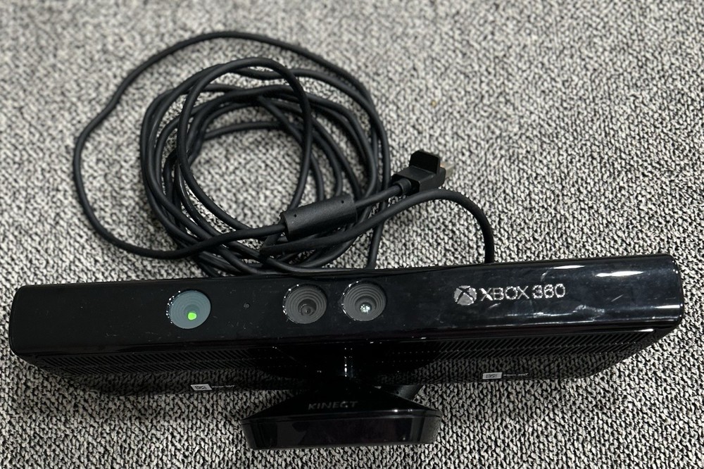 MICROSOFT Xbox 360 KINECT Black Sensor Bar Model # 1473