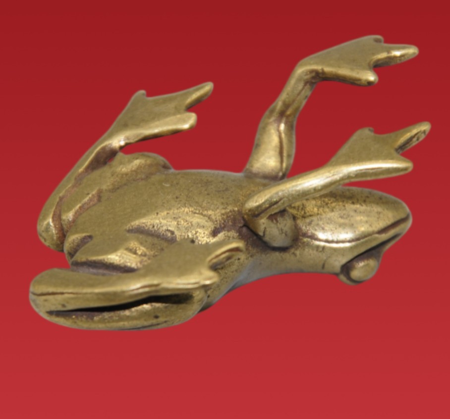 Vintage Chinese Gilt Bronze Frog Figurine - Hand-Cast Lucky Money Toad Artifact