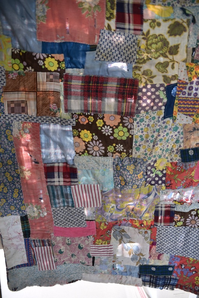 Vintage Patchwork Scrap Quilt Blanket Throw Farmhouse Boho Chic Lap Couch Decor