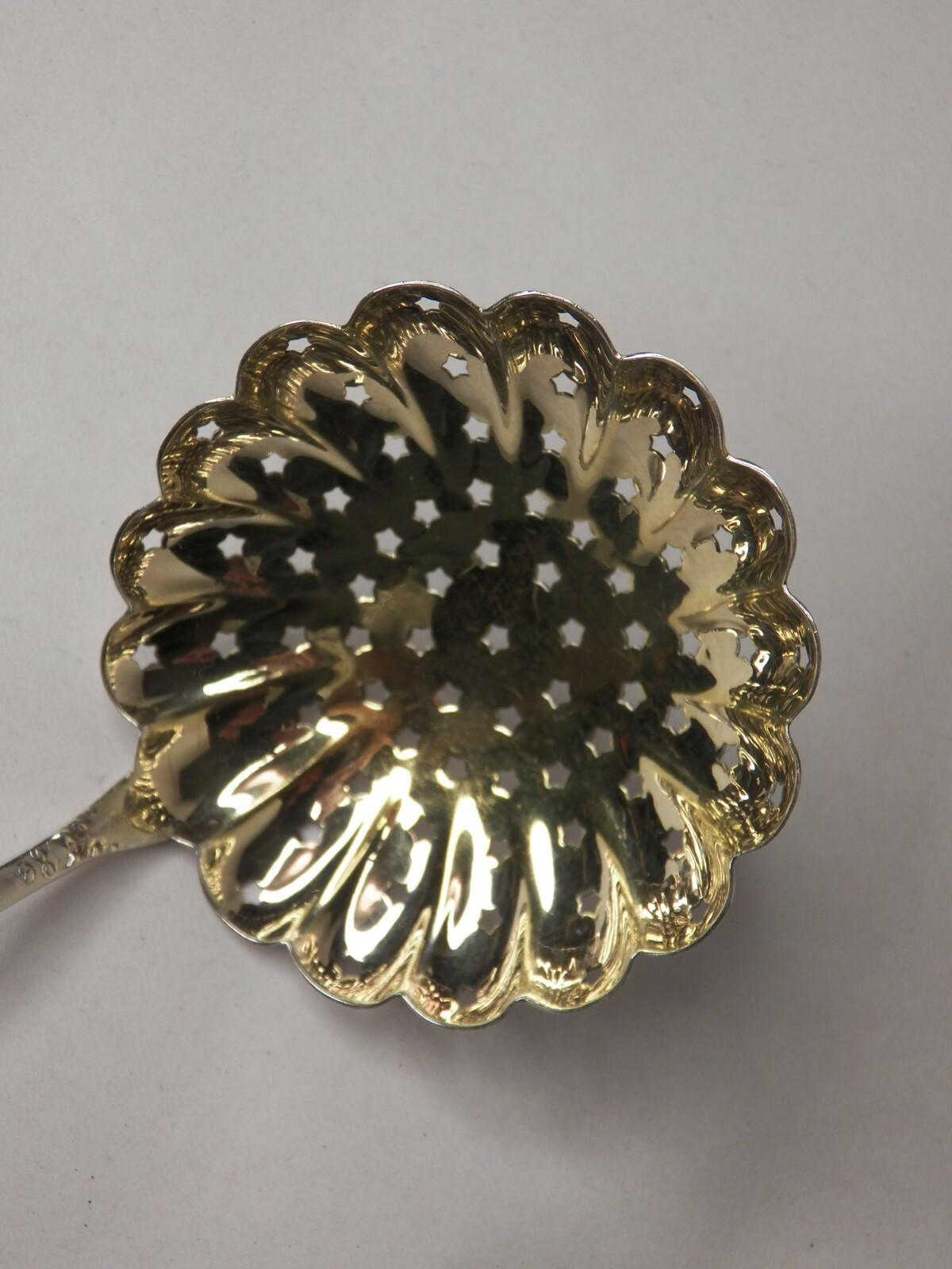 REED & BARTON EMPIRE STERLING SILVER SUGAR SIFTER 6" NO MONOGRAM