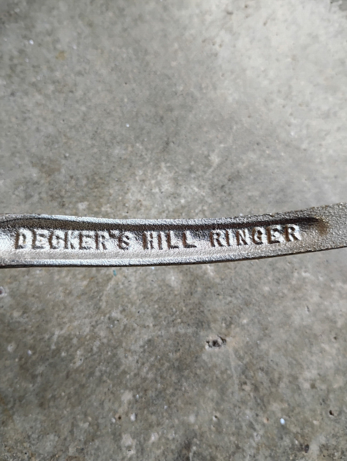 Decker's Hill Ringer Pliers Hog Ring Pliers
