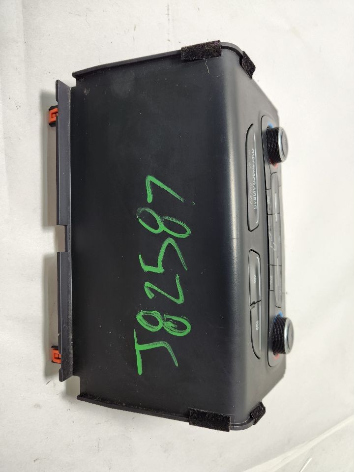 Used A/C Selector Switch fits: 2017 Ford Escape Front automatic temperature cont
