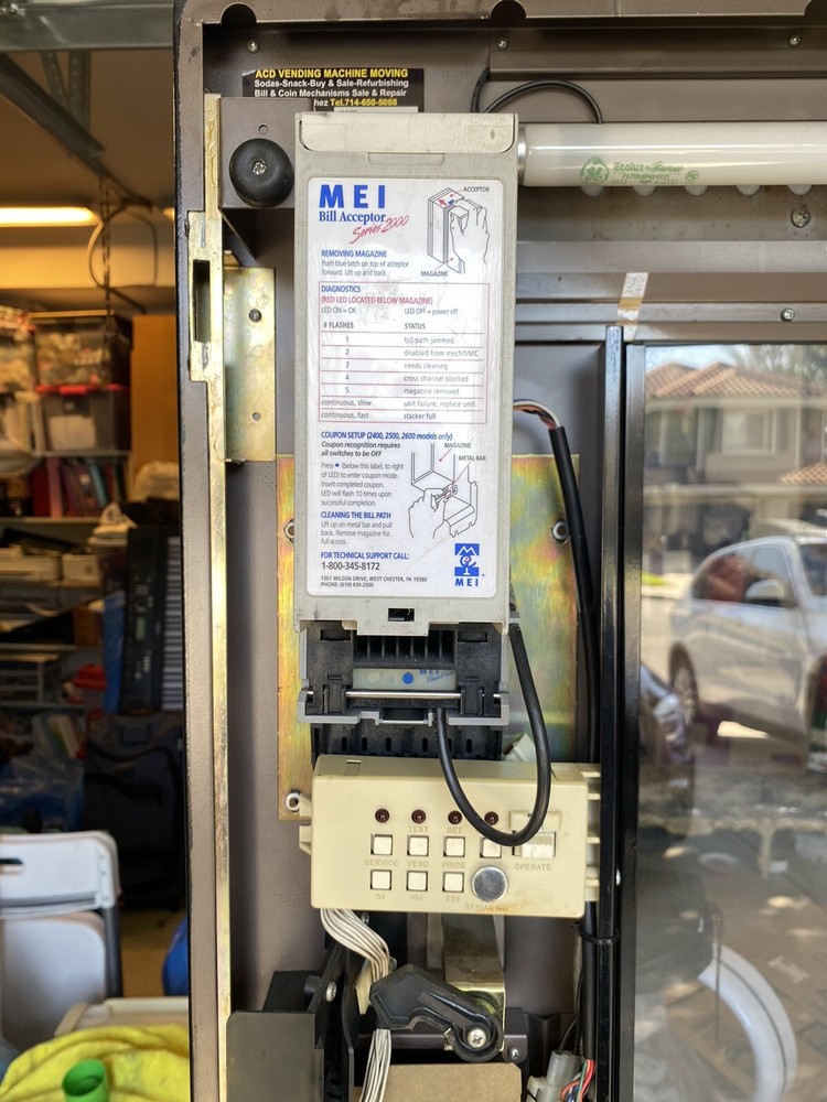 Used vending machine Snackshop5000 everything in good working condition