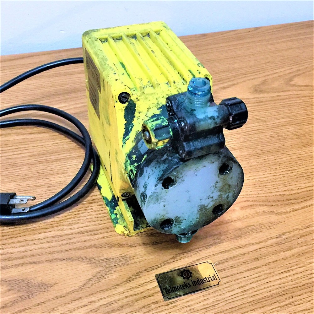 LMI MILTON ROY P121-155S ELECTROMAGNETIC DOSING PUMP