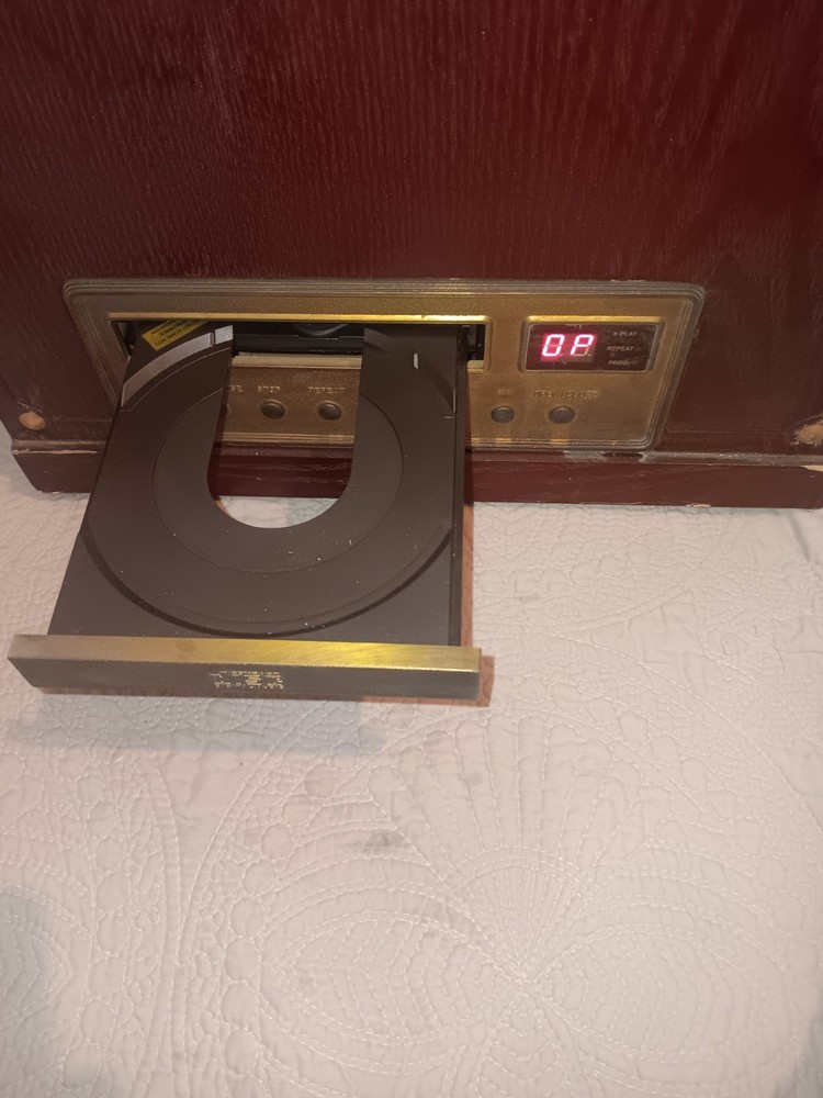 Electro Brand Nostalgia Multi Function Player Record CD Radio Needs Needle