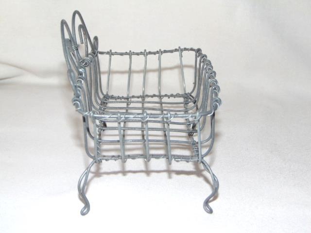 Vintage Hand Made Primitive COILED WIRED Kitchen SOAP DISH HOLDER, #2