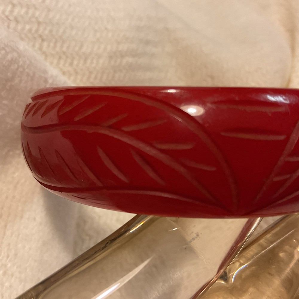 Bakelite bangle bracelet