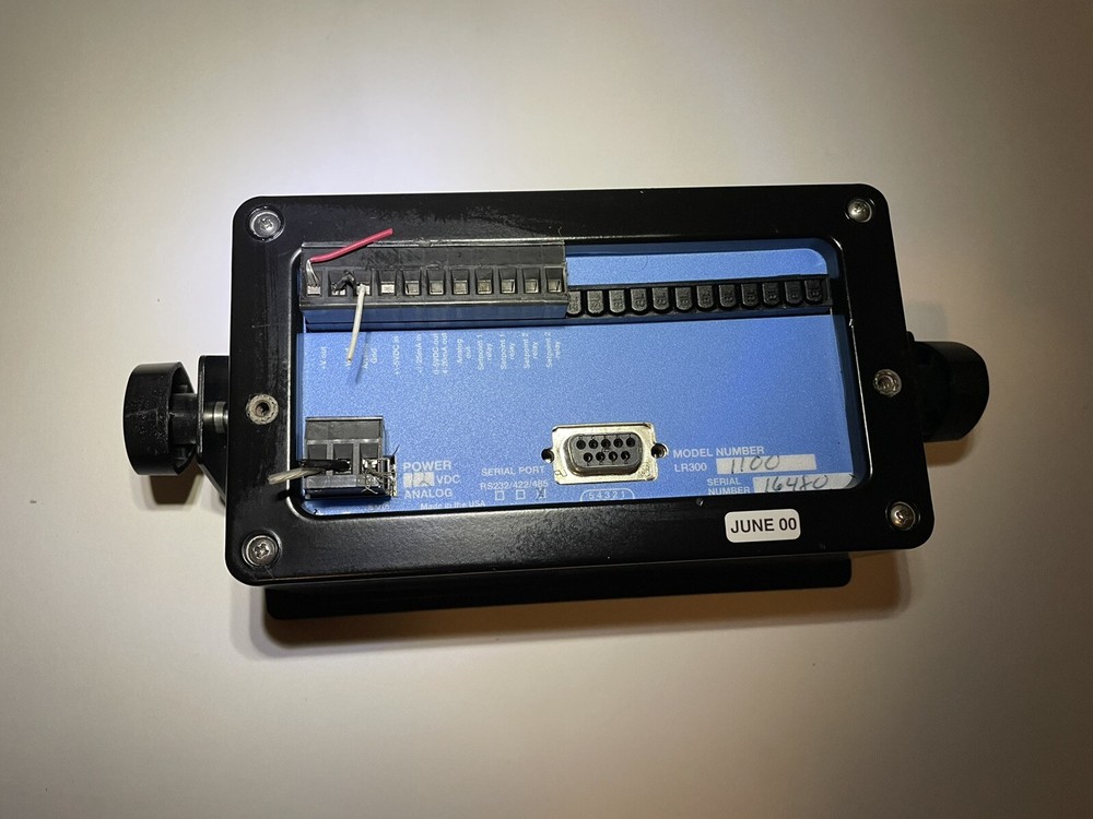 MILLIPORE LR300 MODEL1100