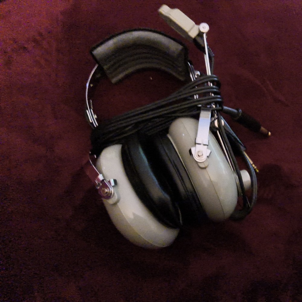 Soft comm aviation Headset C-40 Pilot Flying Airplane