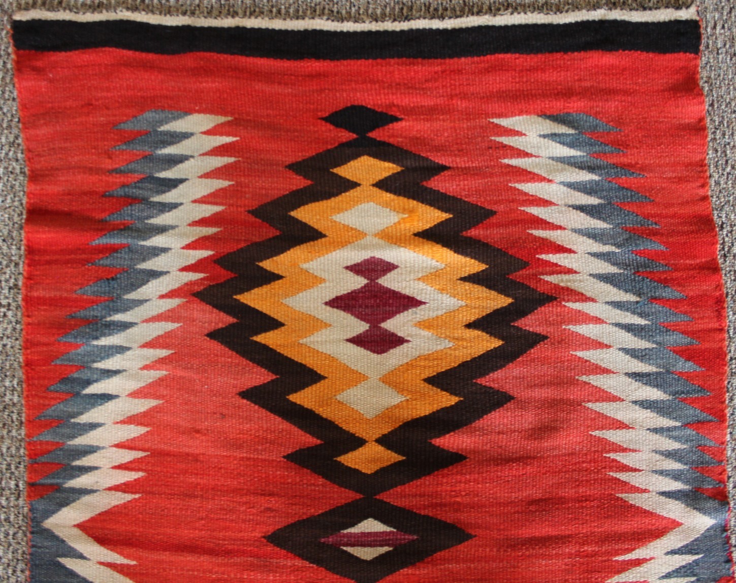 Navajo Midsize Transitional Blanket