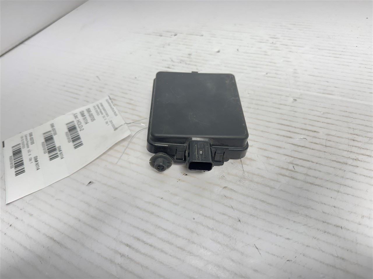 2013-2015 Lexus ES300h Front Radar Unit PN-007AB0032 OEM