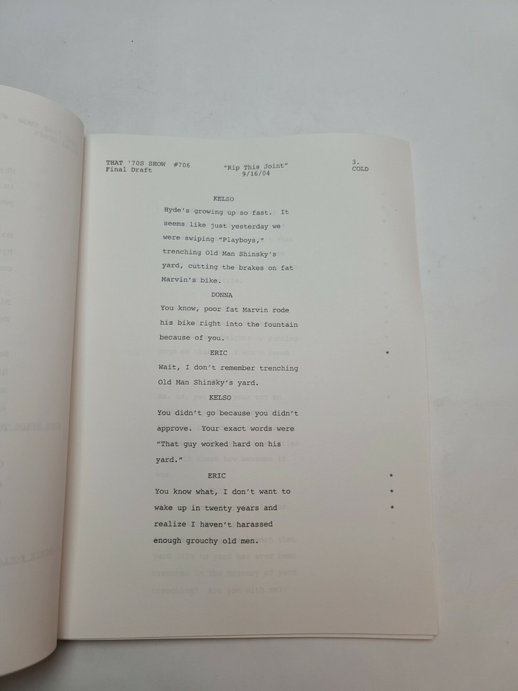 THAT '70S SHOW / Rob DesHotel 2004 TV Script, Ashton Kutcher "Rip This Joint"