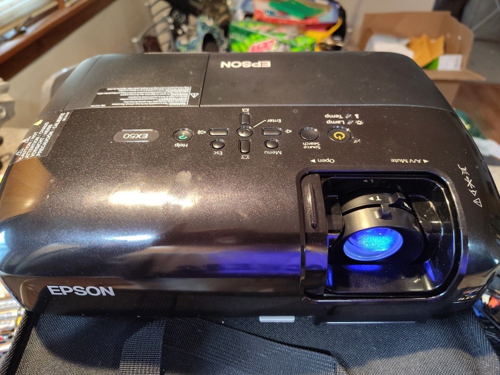 Epson H284A EX50 Multimedia Digital 3LCD Projector - Tested Works! Case Remote