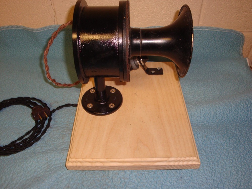 Holtzer Cabot Horn 110 Volt AC