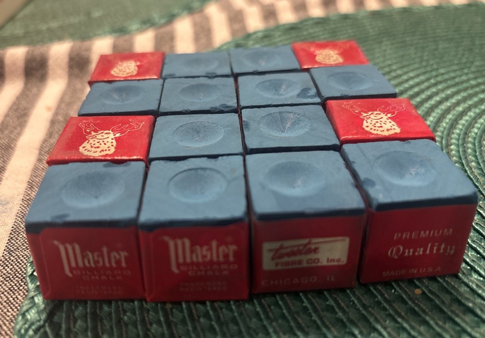 Master Billiard Cue Q Stick Chalk - 16 Count / Blue