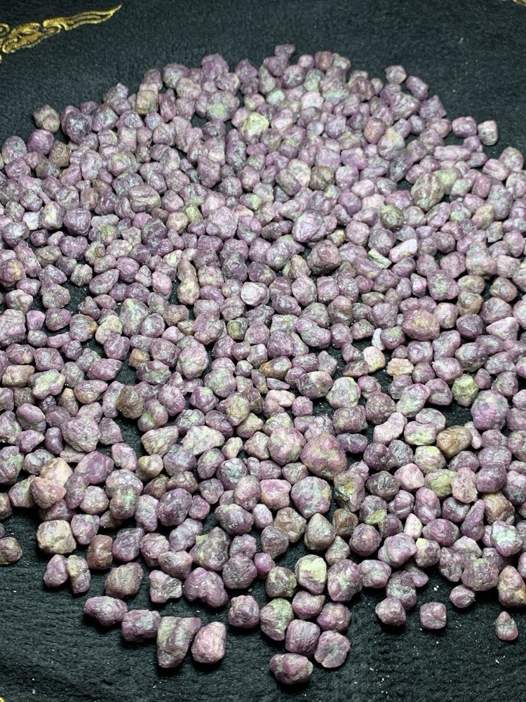 5-kg Crystal Type Rough Ruby Corundum From Africa Mine