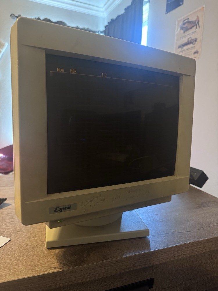 Vintage Esprit Systems Inc. Esprit 5000 CRT Computer Terminal