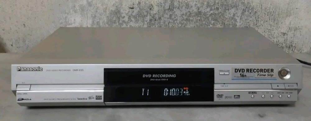 PANASONIC DMR-E55 DVD RECORDER WITH REMOTE CONTROL