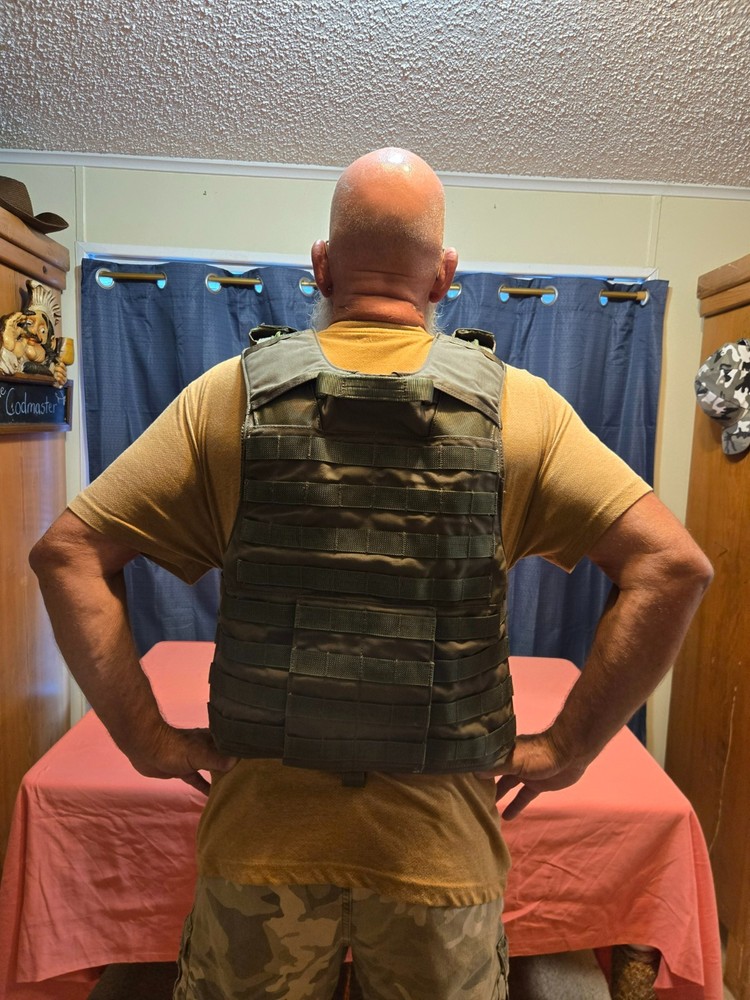 EAGLE INDUSTRIES USMC COMBAT RELEASABLE ARMOR SYSTEM + LEVEL 3 PLATES & SOFT ARM