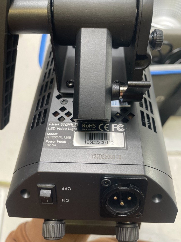 Feelworld FL125D 125W 5600K Daylight Point Source Studio Video Light APP Control