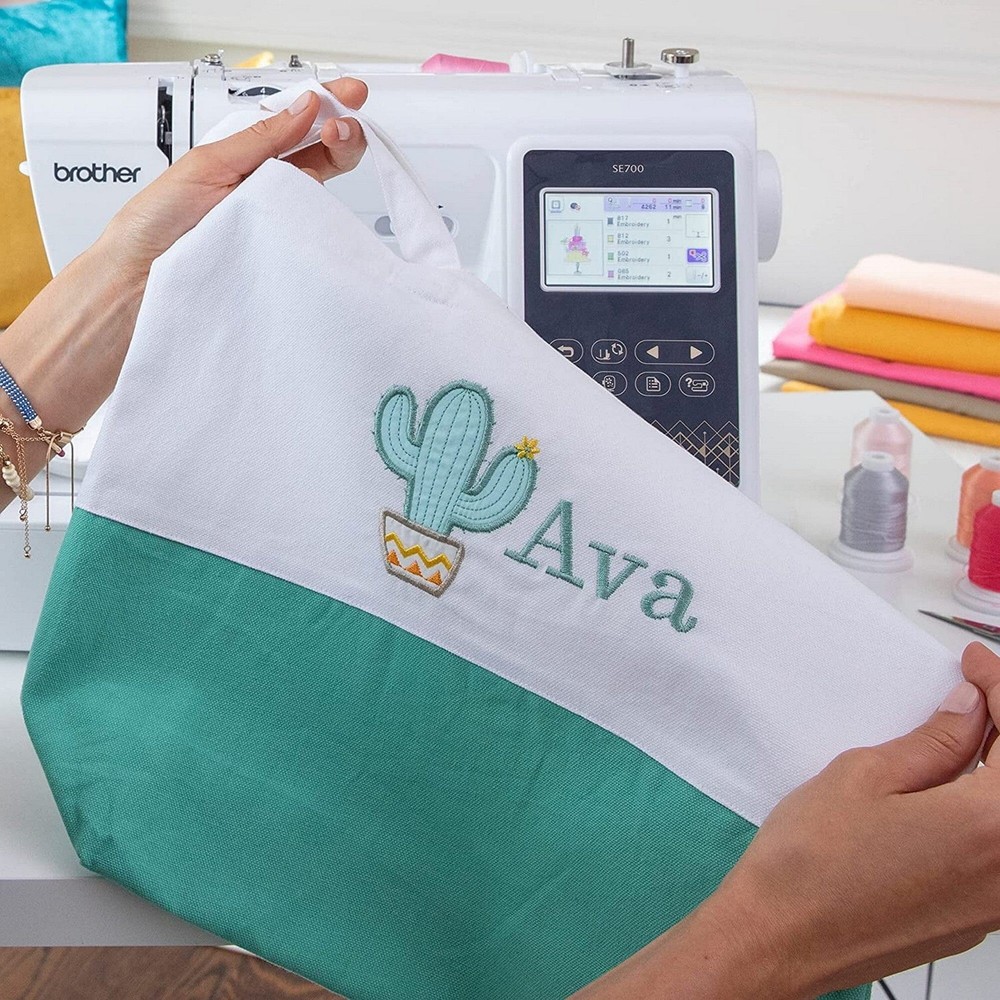 Brother SE700 Embroidery & Sewing Machine
