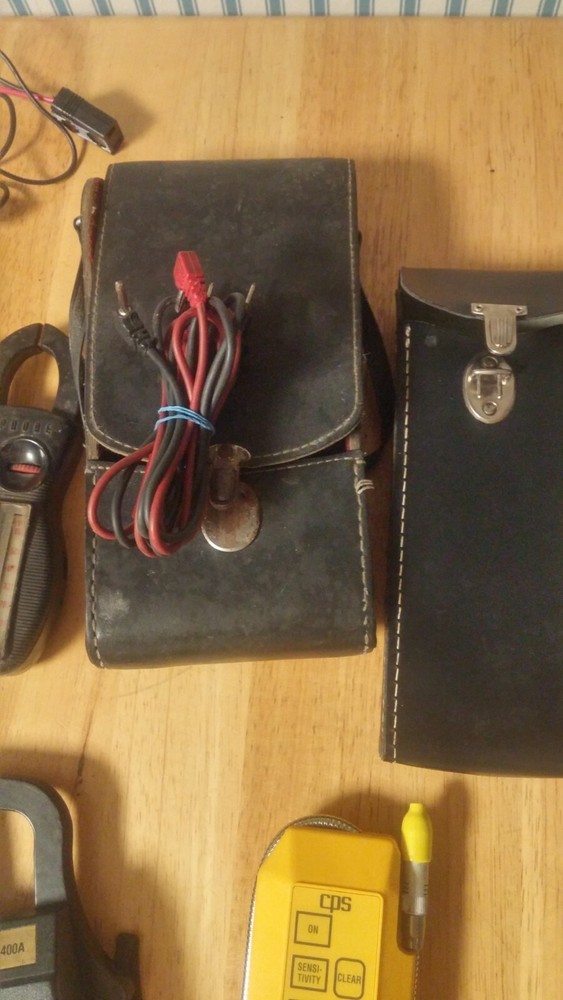 ELECTRONIC TESTING INSTRUMENTS TOTAL OF 5 PLEASE SEE PIC'S