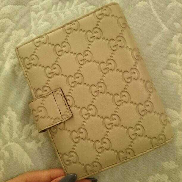 Authentic Gucci Excellent Condition GG Notebook Day Planner Cover Light Beige