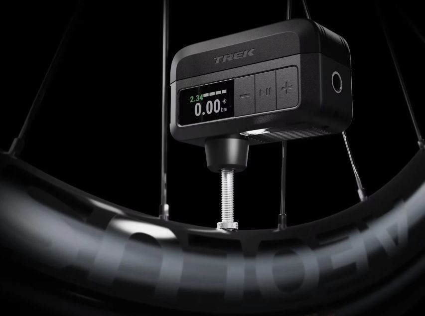 Trek Air Rush Electric Pump - Black