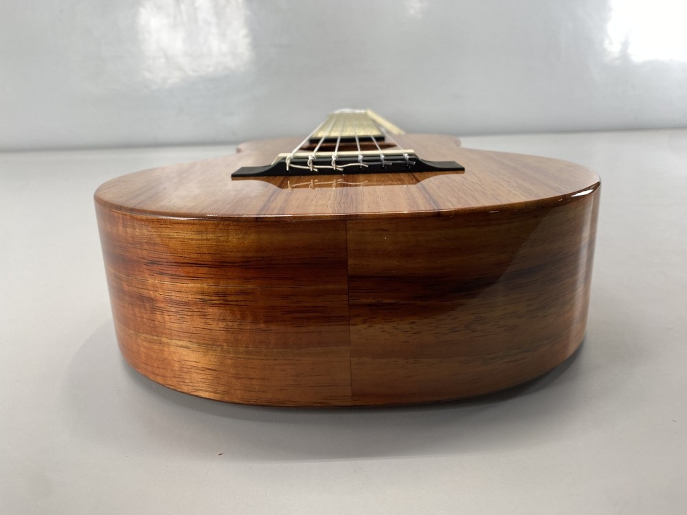 KoAloha Solid Hawaiian Koa Gloss Guitarlele- Brown