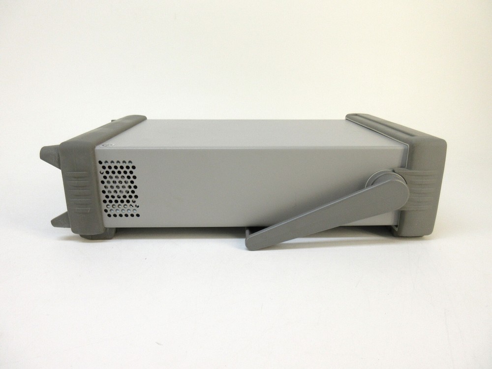 Agilent 34970A Data Acquisition / Data Logger Switch Unit w/ DMM, RS232, GPIB