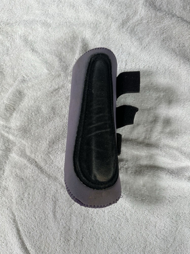Basic Neoprene Splint Boots In Lavender