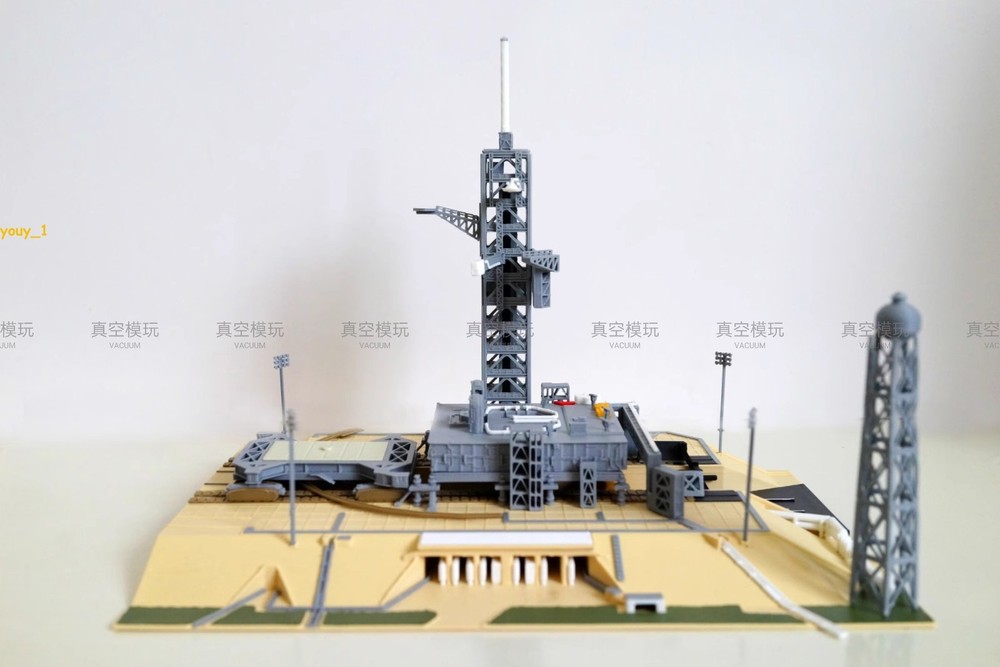 1/700 Scale Kennedy Space Center Launch Complex LC-39A Scene Space Grounds Model