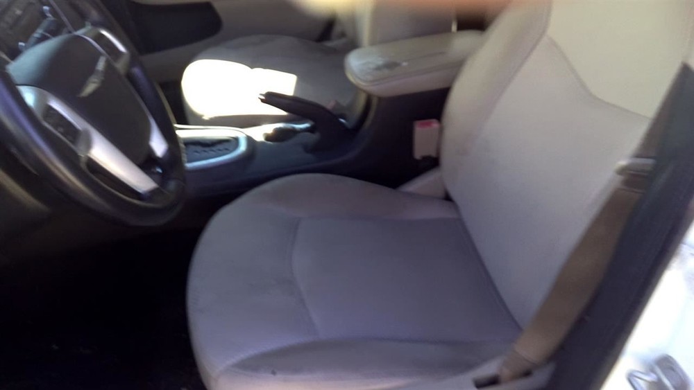 200 2014 High Mounted Stop Light 104799431