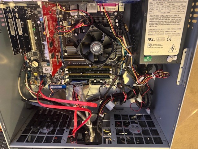 Cutomized X86 based Linux Suse10.1 Server system w/ 2 Raid drives in 4U Chassis