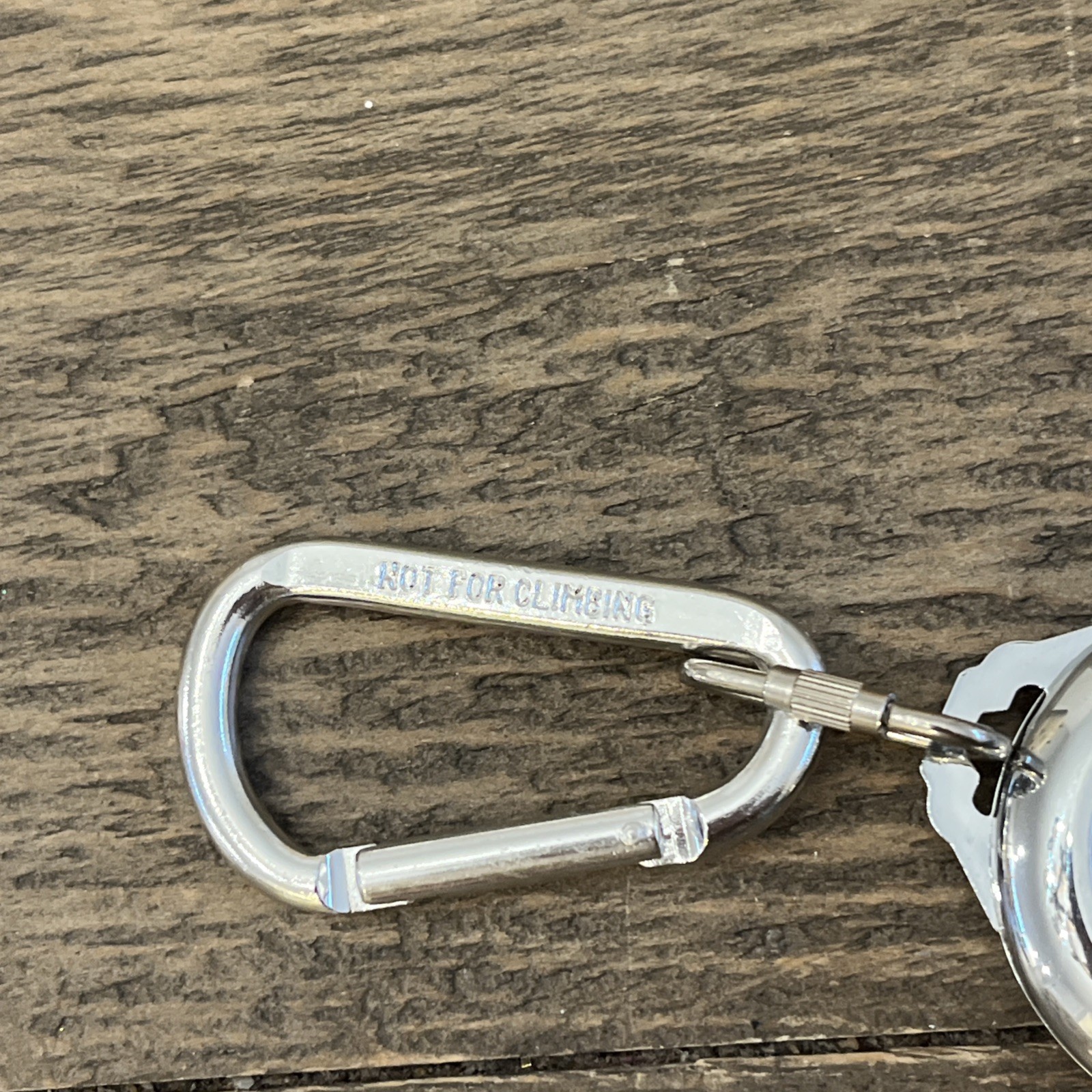 NEW NOS Vtg Blockbuster Video Retractable Keychain Badge Reel Carabiner Silver