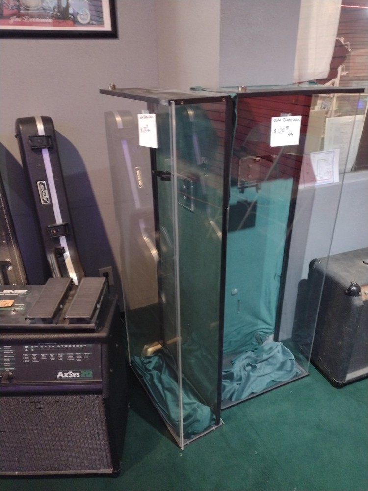 Plexiglass Guitar Display Cabinet