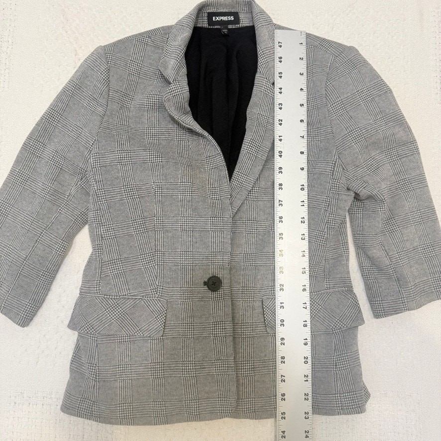 Express medium 1 button front fitted 1/2 sleeve blazer jacket C2 3322