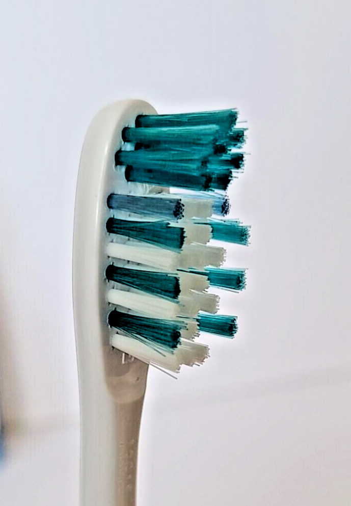 12 Pack Oral-B Complete Deep Clean Soft Bristle Toothbrushes BEST PRICE ONLINE!!
