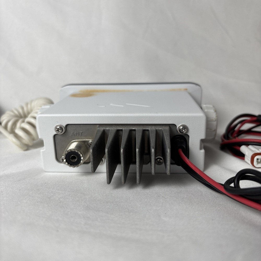 Standard Horizon Eclipse DSC Marine VHF GX1000s