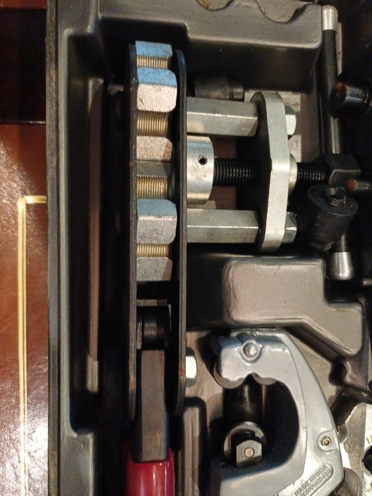 Jasco-Wolco Tools Model 100 Tube Flaring Tool Kit w/ Case