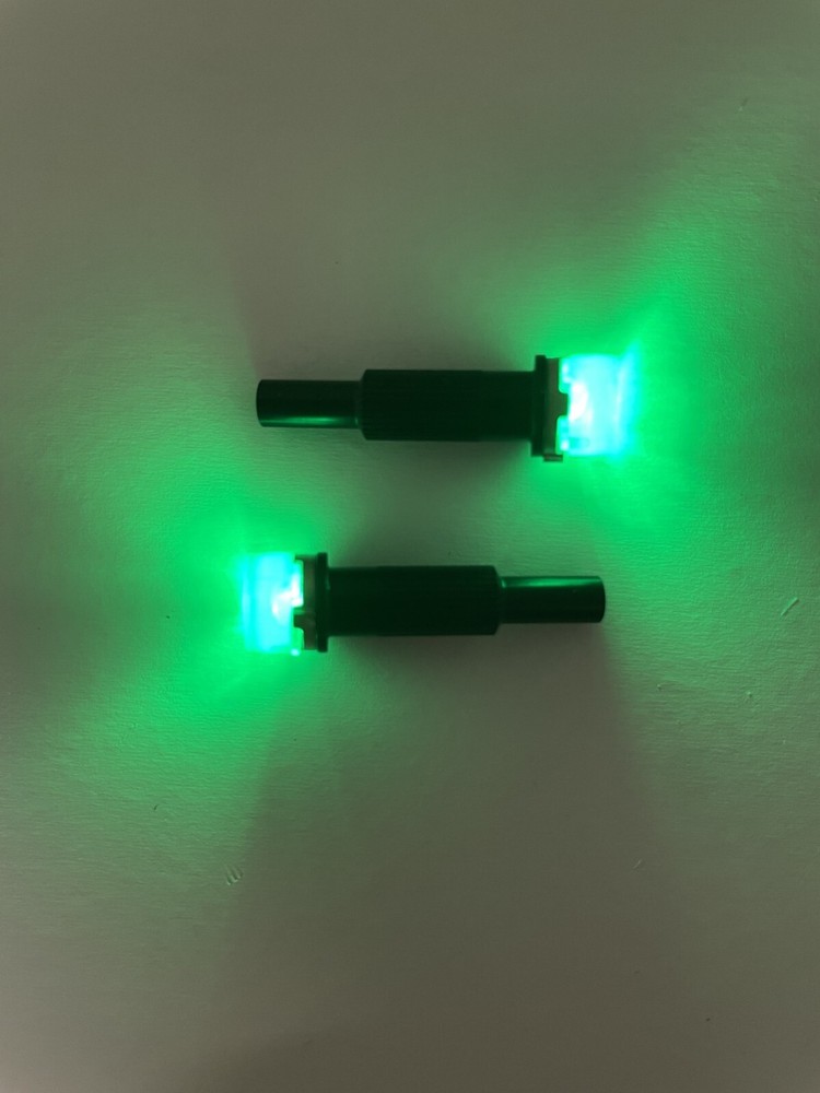 NockOut Lighted Nocks Crossbow Flatback Universal Fit Green 3 Pack