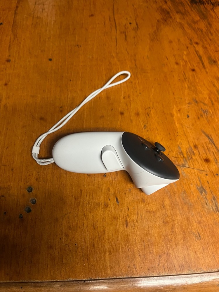 meta quest 3 left controller only excellent condition