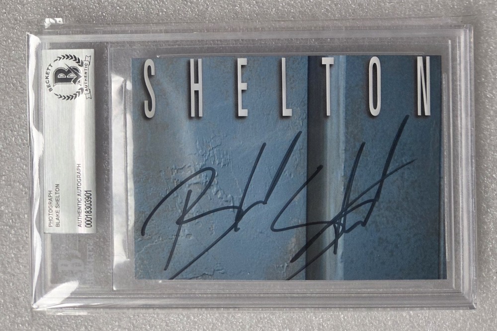 BLAKE SHELTON SIGNED PHOTO BECKETT BAS COA AUTOGRAPHED SLABBED COUNTY MUSIC