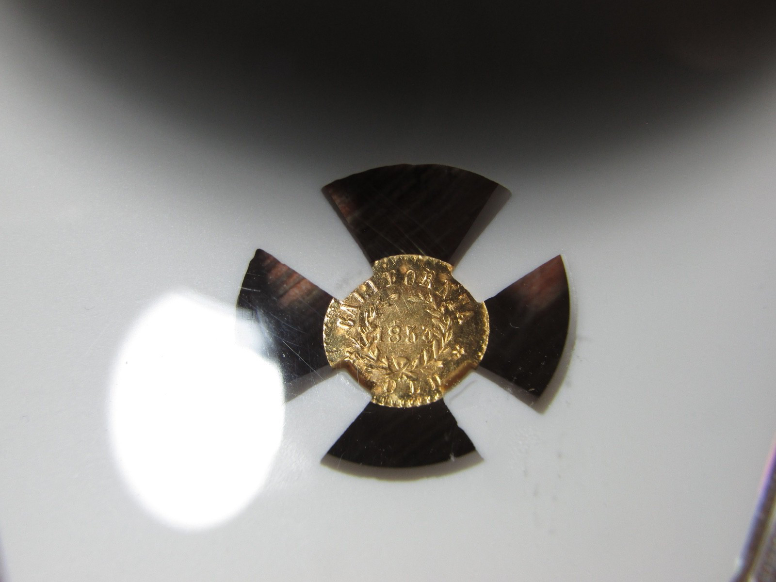 1853-Dated CAL. Round Gold Token...Indian - Wreath....NGC UNC Details