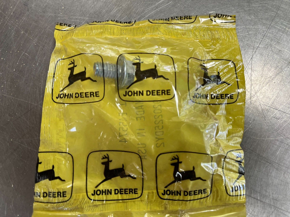 E45574 OEM John Deere Bolt