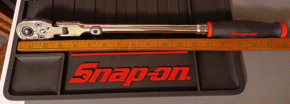Snap-on Tools 1/2" Dr Quick Release Locking Flex Head Ratchet SHRX80B Red